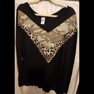 Sew in Love Boutique Black Colorblock V leopard & Camo top 2X